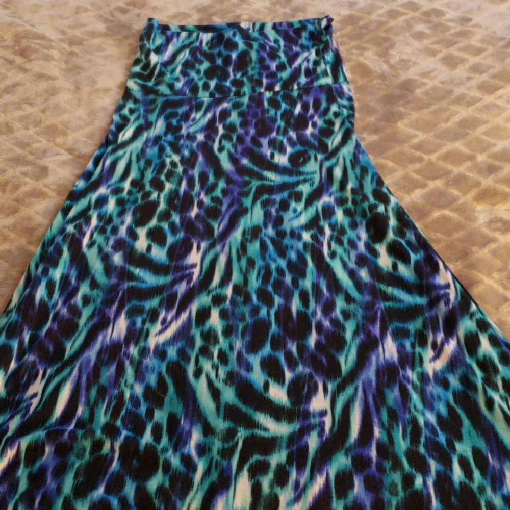 BEAUTIFUL maxi skirt